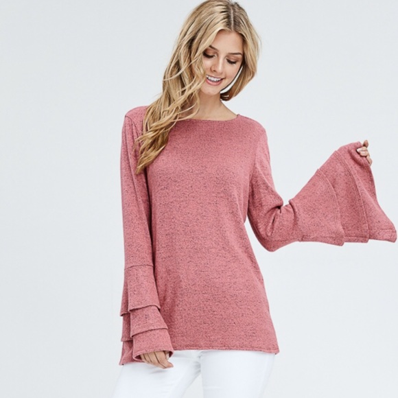 ❗️LAST ONE ❗️ XL Tiered Bell Sleeve Knit Sweater - Picture 3 of 5